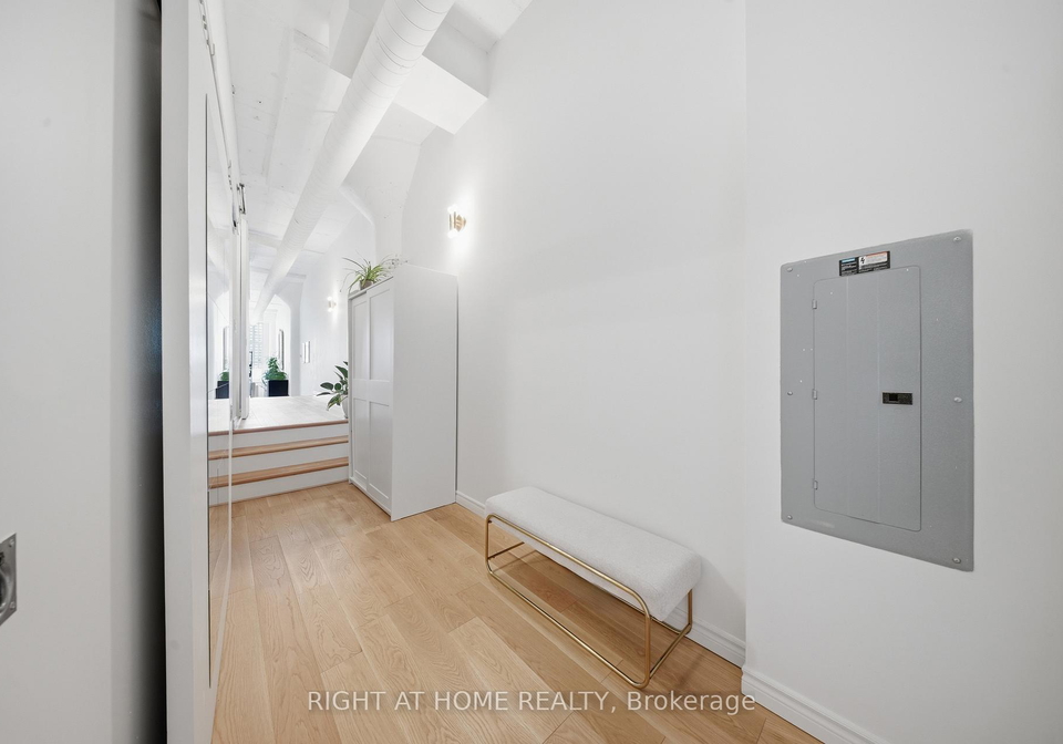 155-dalhousie-street-toronto-ontario-c13411266