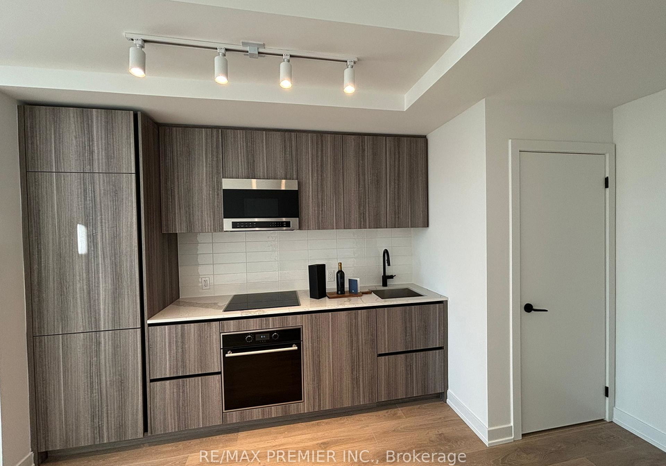 127-broadway-avenue-toronto-ontario-c13411390
