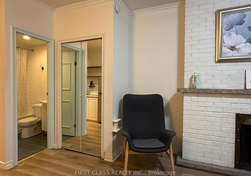 366-lippincott-street-toronto-ontario-c13411426