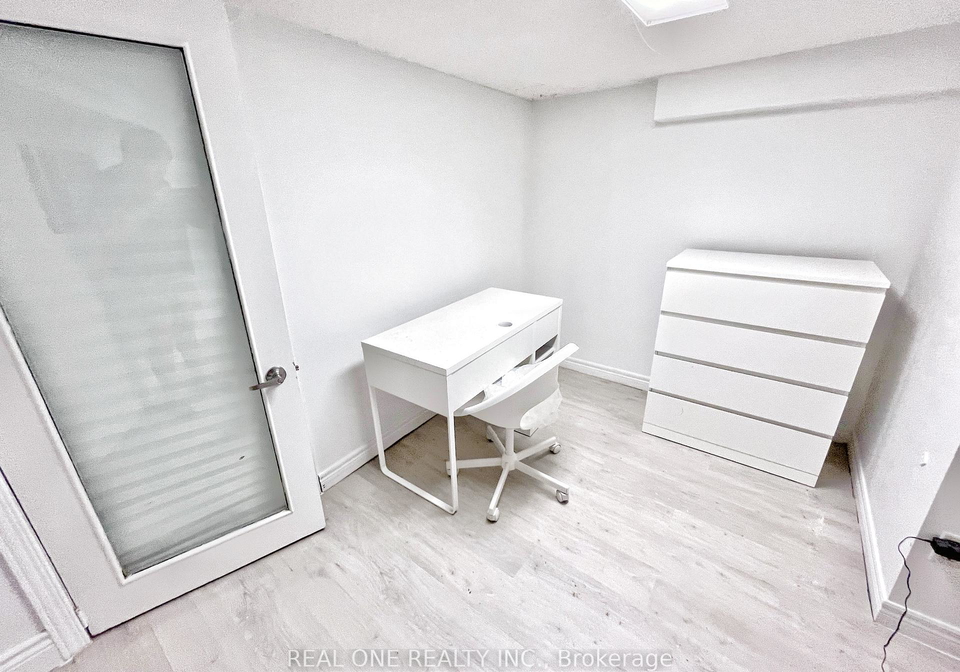 222-robert-street-toronto-ontario-c13411464