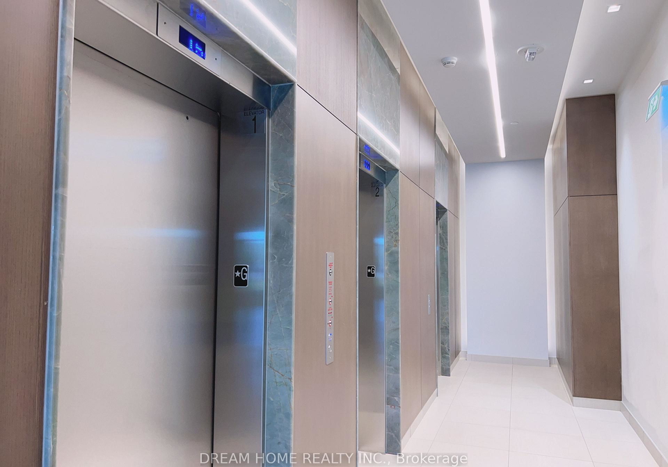 188-fairview-mall-drive-north-york-ontario-c13411550