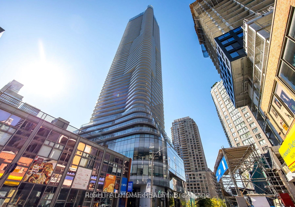 11-wellesley-street-w-toronto-ontario-c13411704