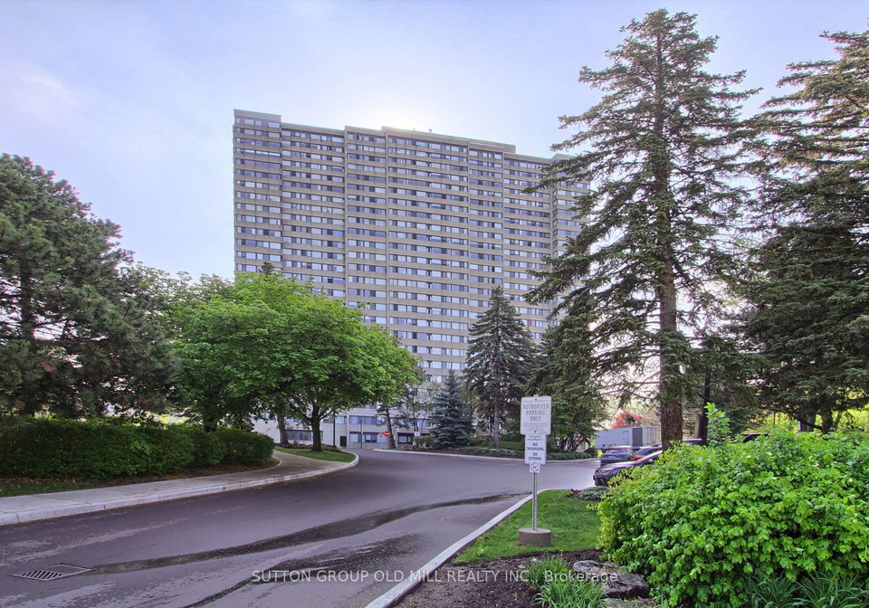 133-torresdale-avenue-toronto-ontario-c13411708