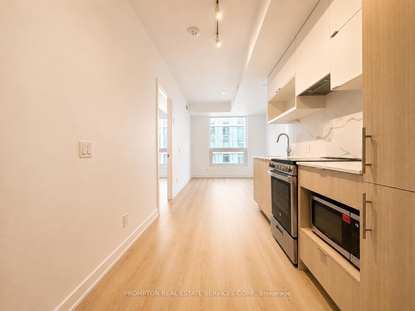 100-queen-street-e-toronto-ontario-c13411772