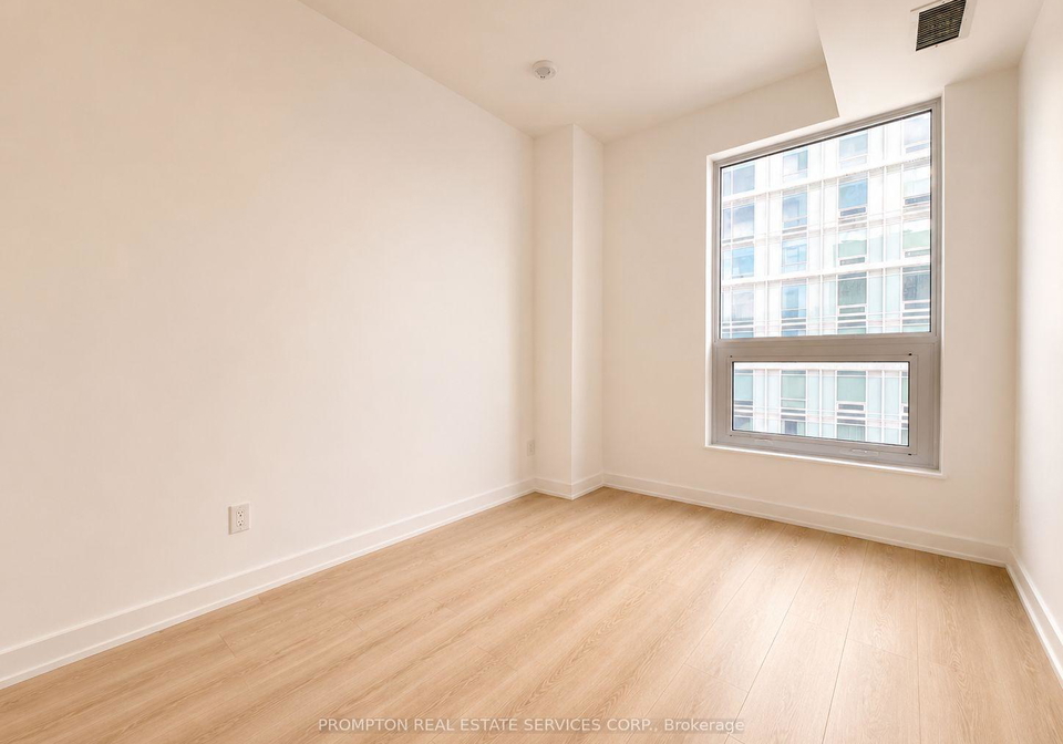 100-queen-street-e-toronto-ontario-c13411772