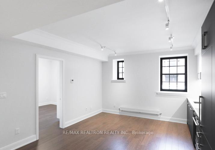 2-clarendon-avenue-toronto-ontario-c13411824
