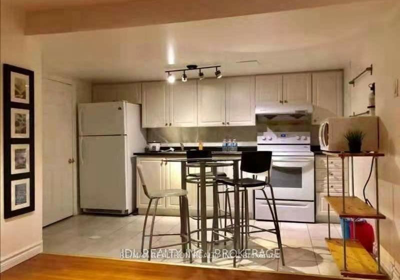 2-greyhound-drive-north-york-ontario-c13411838