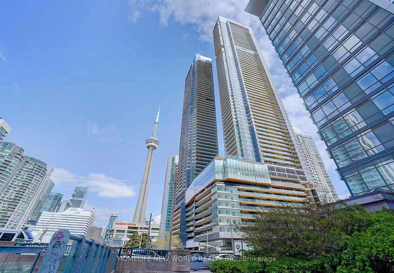 1-concord-cityplace-way-toronto-ontario-c13411900