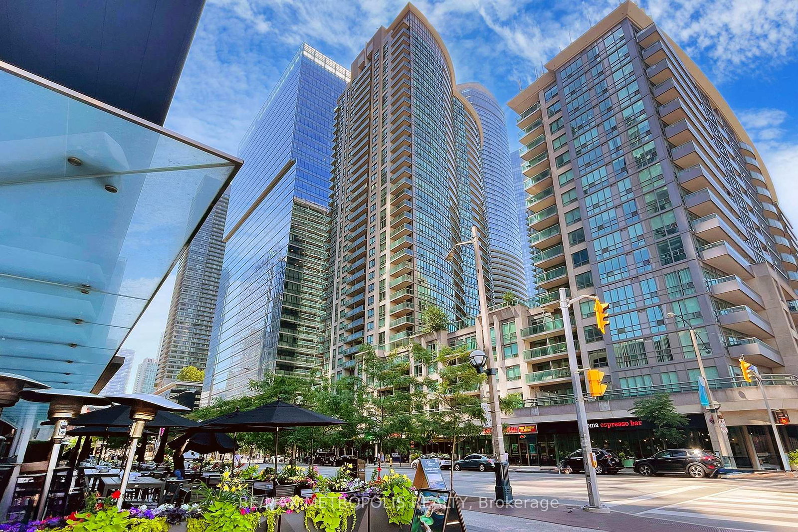 30-grand-trunk-crescent-toronto-ontario-c13412118