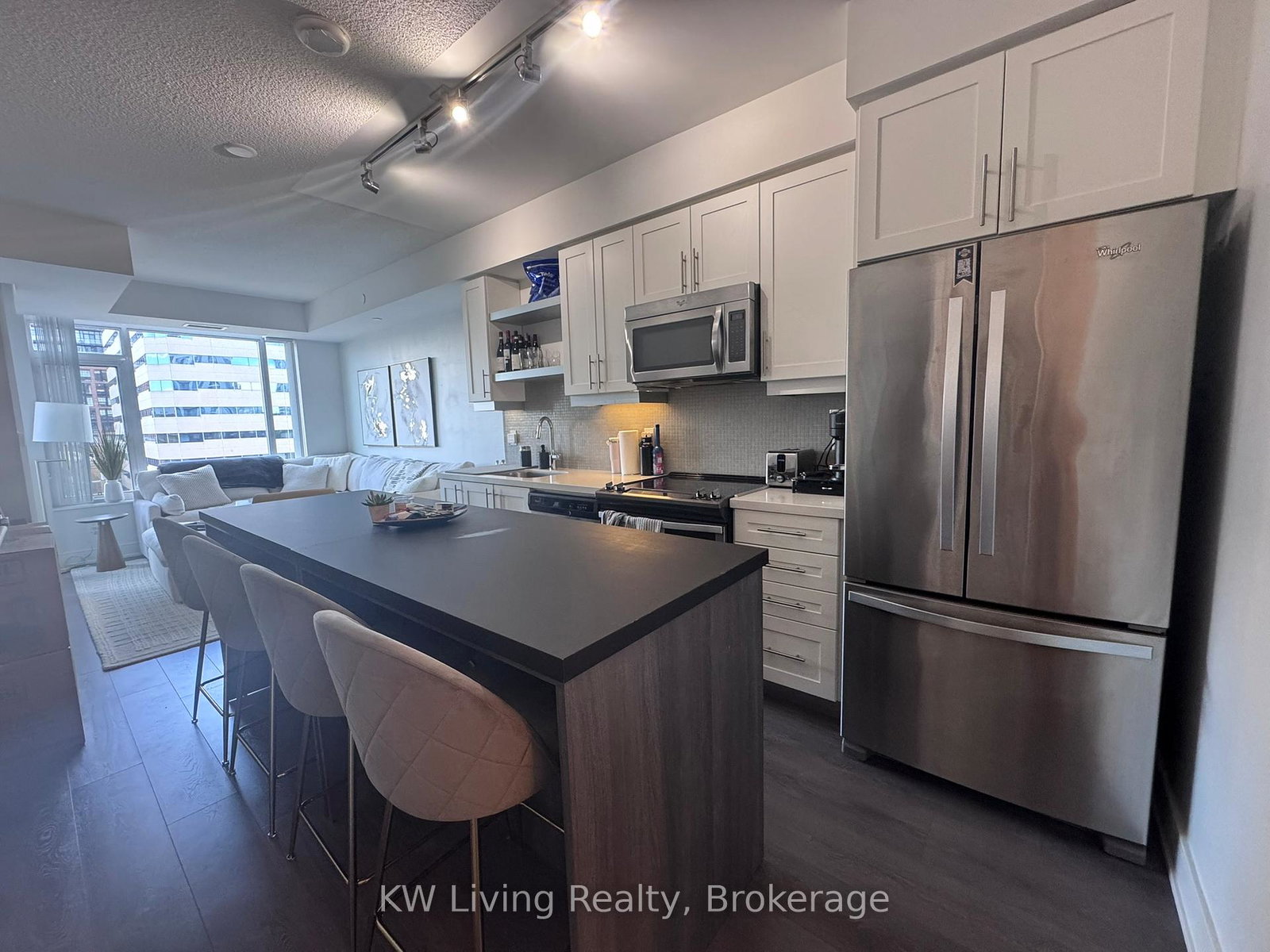525-adelaide-street-w-toronto-ontario-c13412174