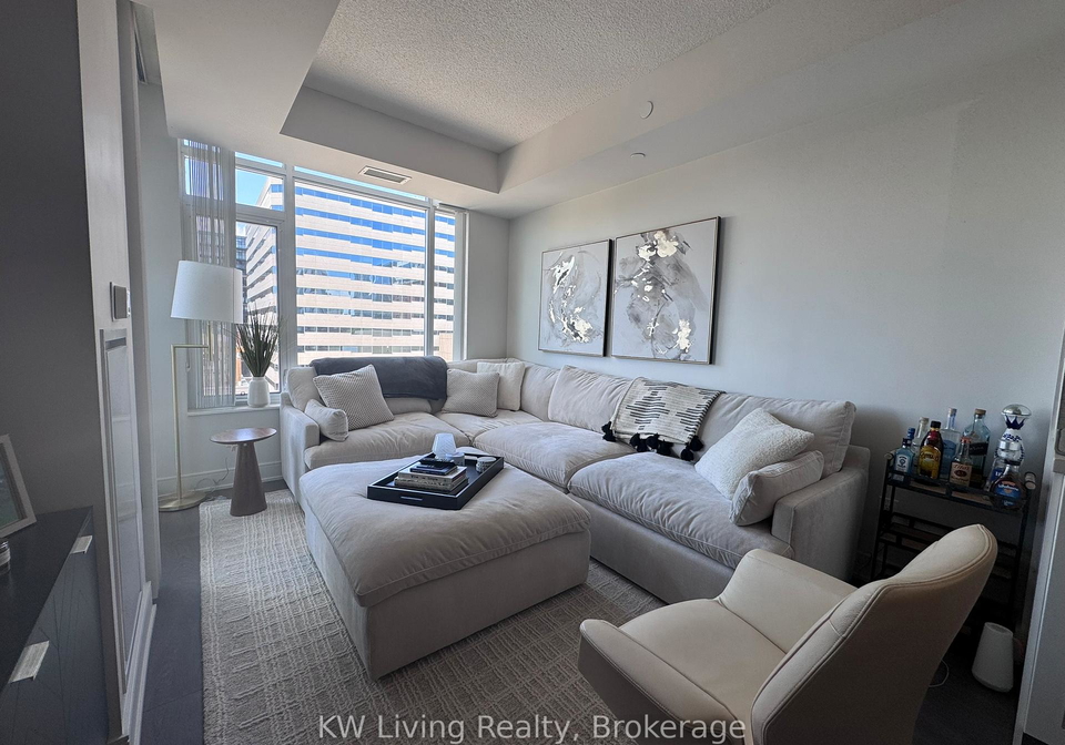 525-adelaide-street-w-toronto-ontario-c13412174