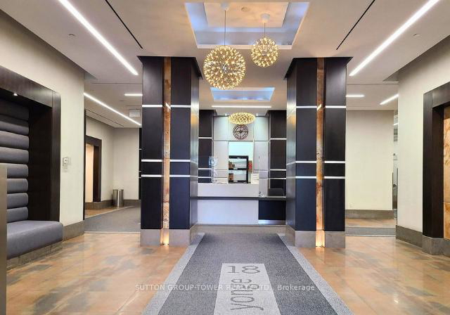 18-yonge-street-toronto-ontario-c13412362