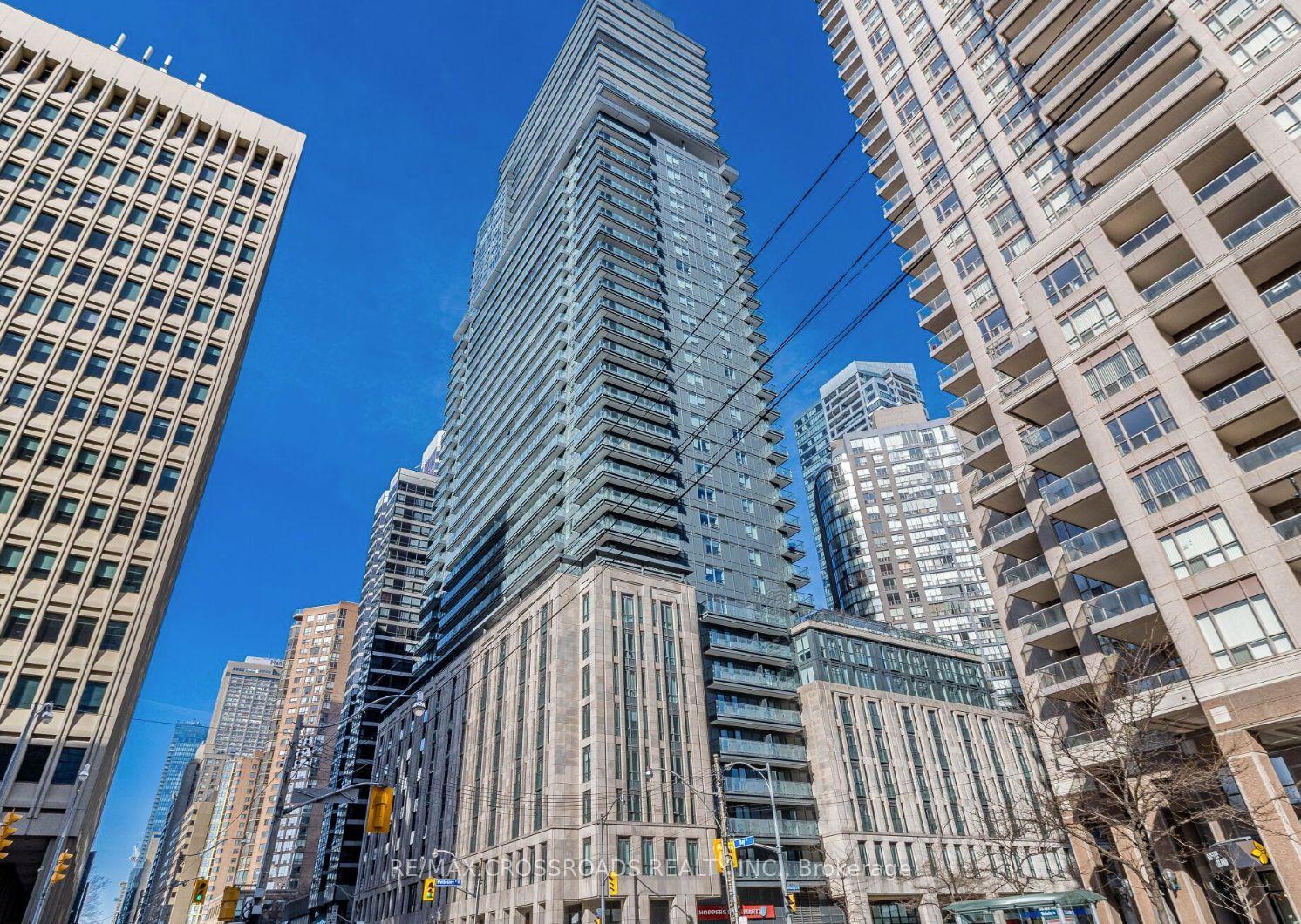 955-bay-street-toronto-ontario-c13412380