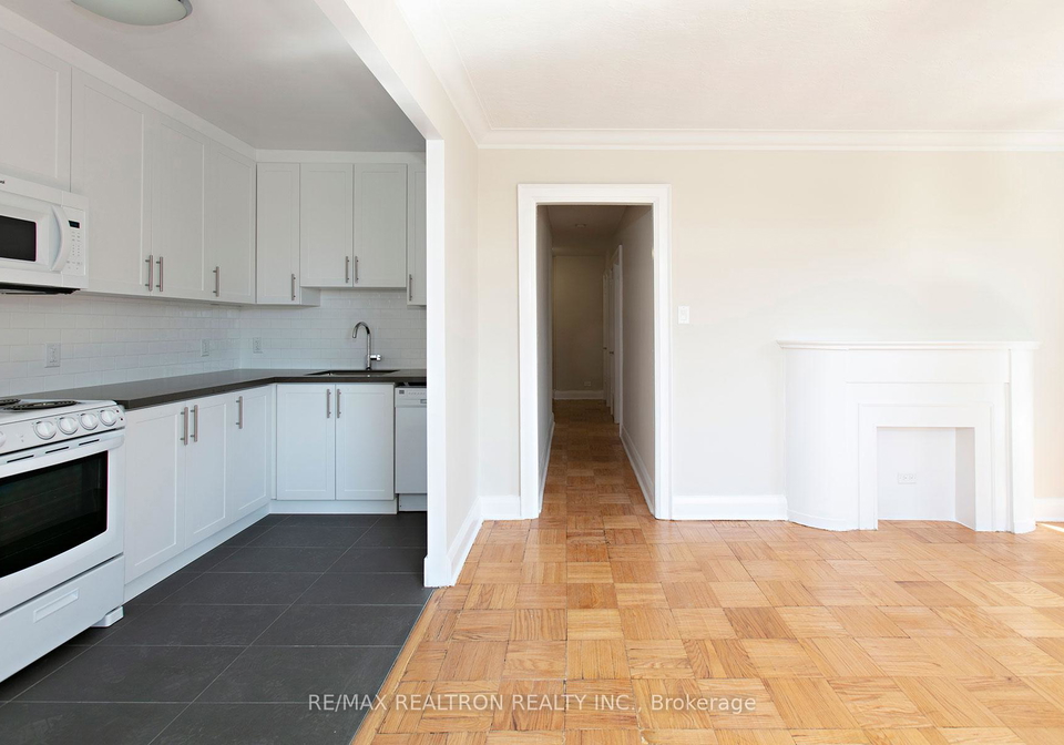 394-avenue-road-toronto-ontario-c13412480
