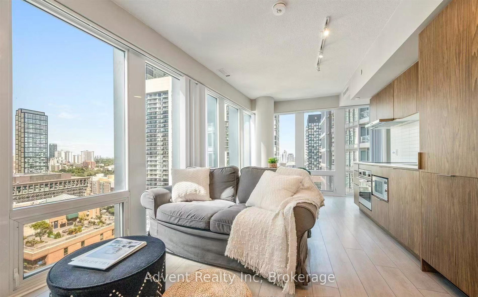 60-shuter-street-toronto-ontario-c13412580