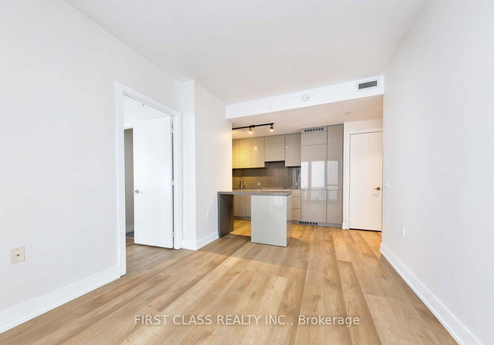 7-grenville-street-toronto-ontario-c13412592