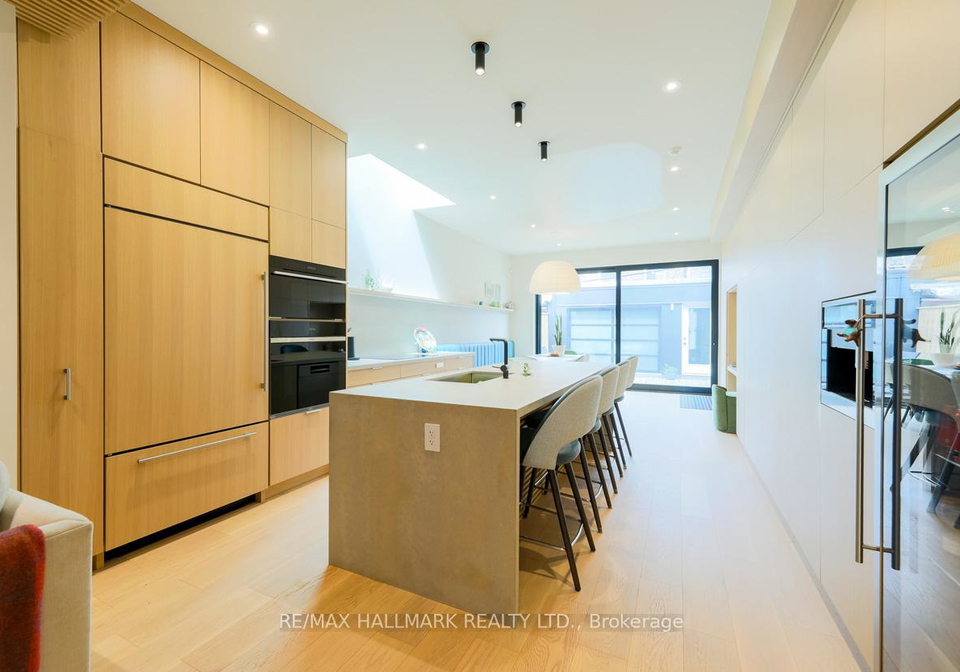 728-richmond-street-w-toronto-ontario-c13412686