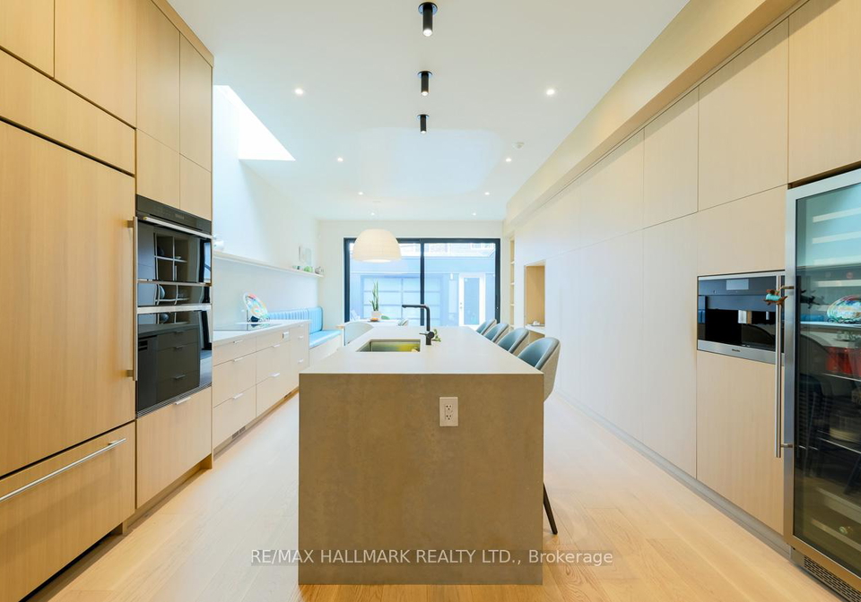 728-richmond-street-w-toronto-ontario-c13412686