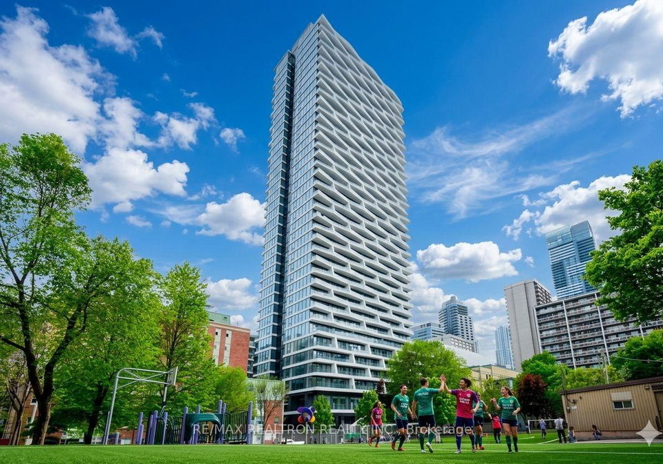 85-wood-street-toronto-ontario-c13412696