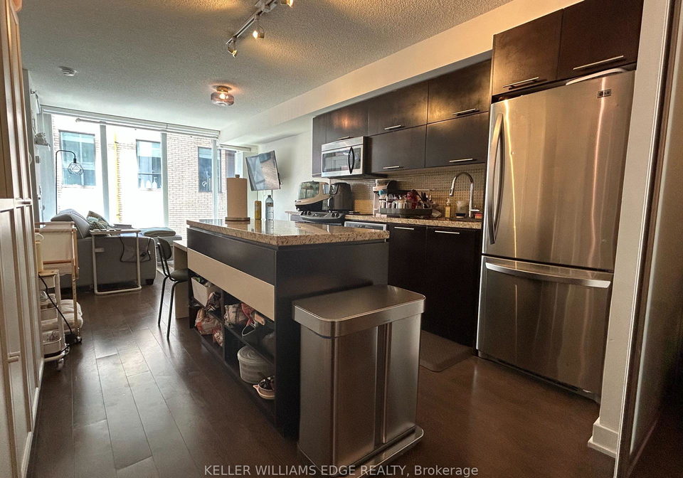 21-nelson-street-toronto-ontario-c13412954