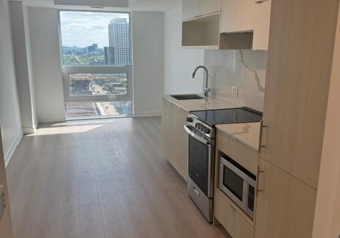 100-queen-street-e-toronto-ontario-c13413184