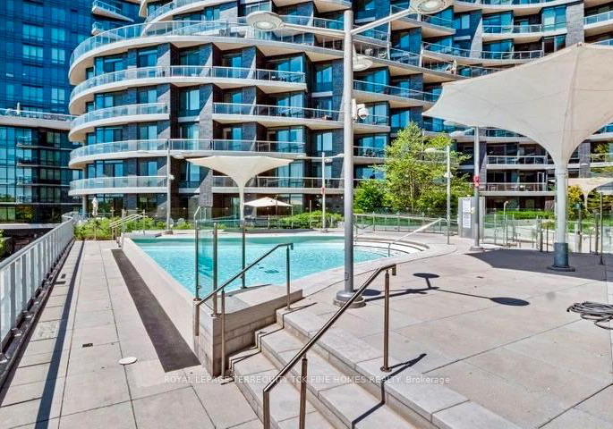 1-edgewater-drive-toronto-ontario-c13413304