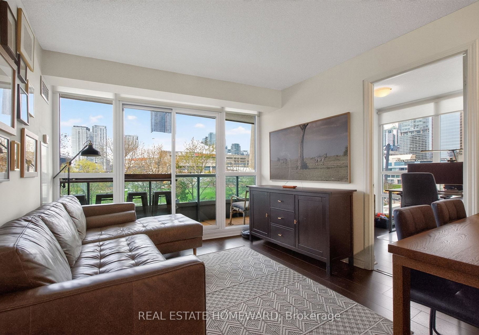 25-lower-simcoe-street-toronto-ontario-c13413400