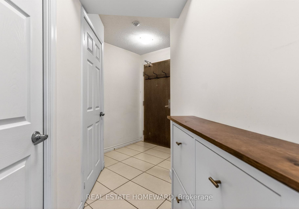 25-lower-simcoe-street-toronto-ontario-c13413400