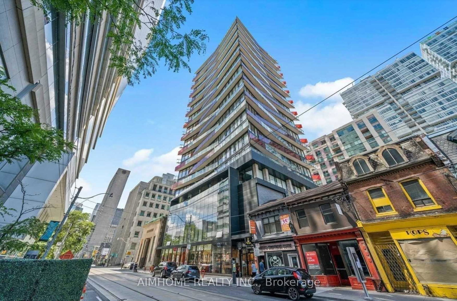 215-queen-street-w-toronto-ontario-c13413542