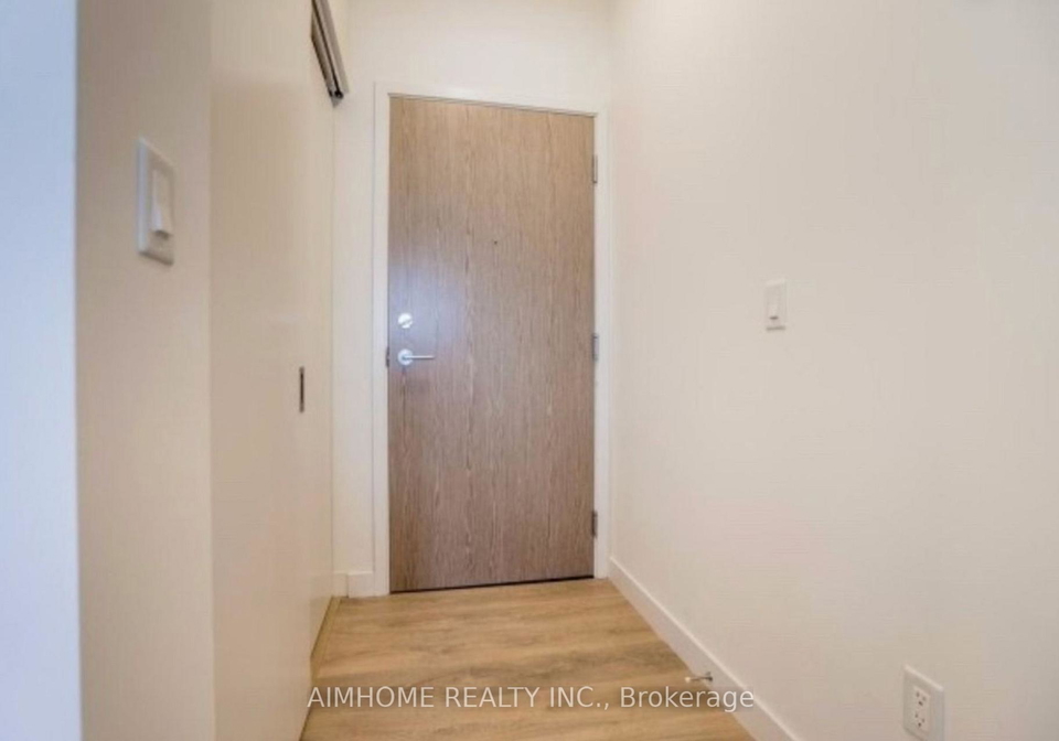 215-queen-street-w-toronto-ontario-c13413542