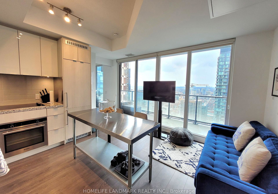 115-blue-jays-way-toronto-ontario-c13413648