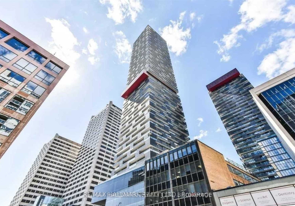 8-eglinton-avenue-e-toronto-ontario-c13413808