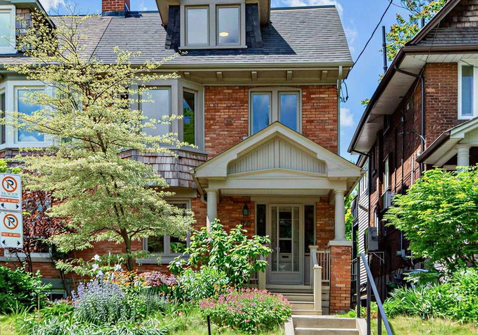 20-alberta-avenue-toronto-ontario-c13413838