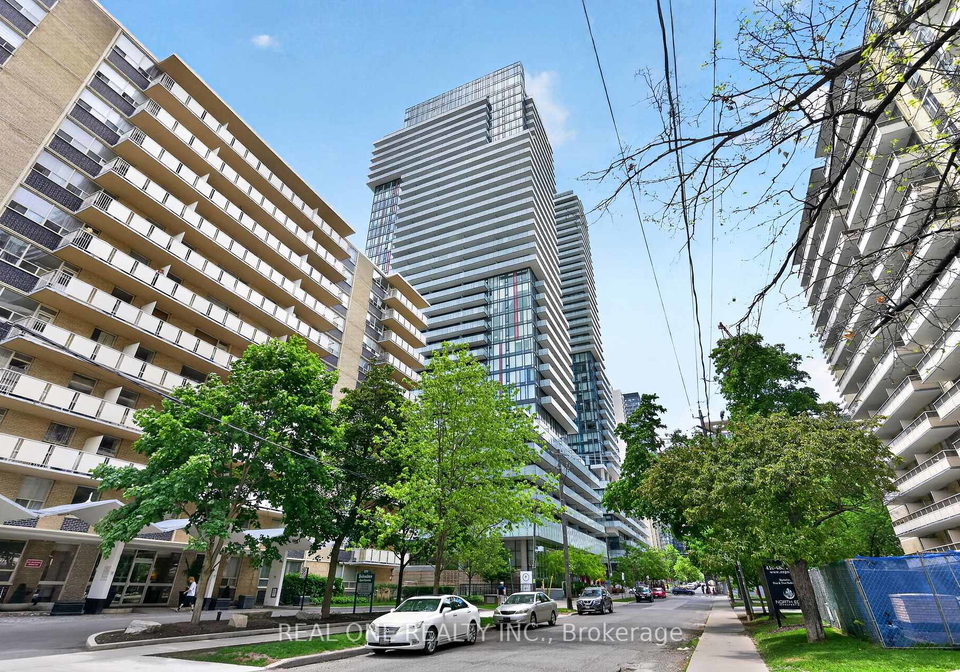 185-roehampton-avenue-toronto-ontario-c13413972