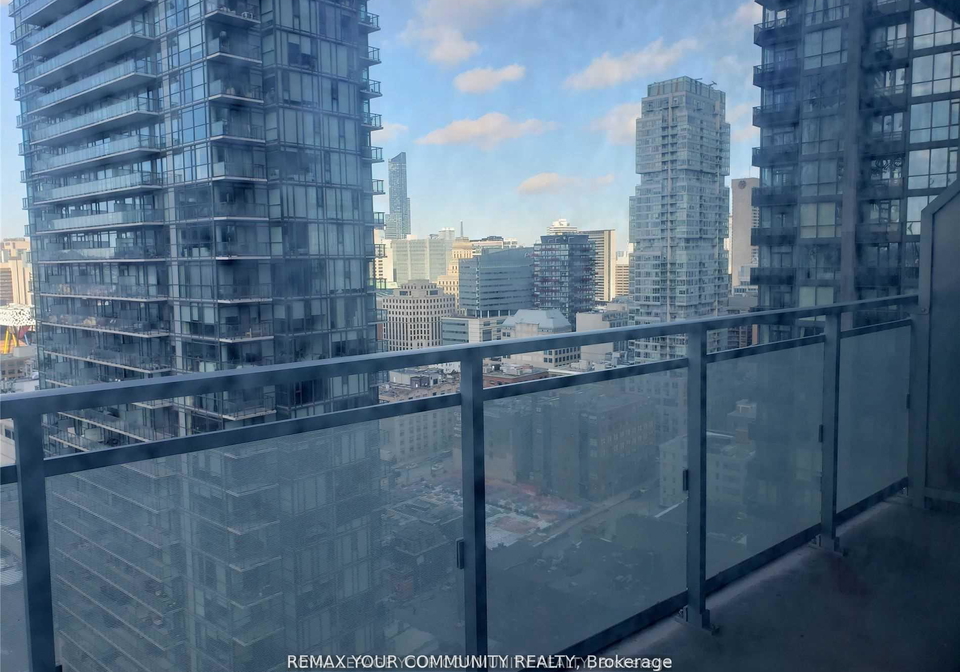 21-widmer-street-toronto-ontario-c13413984