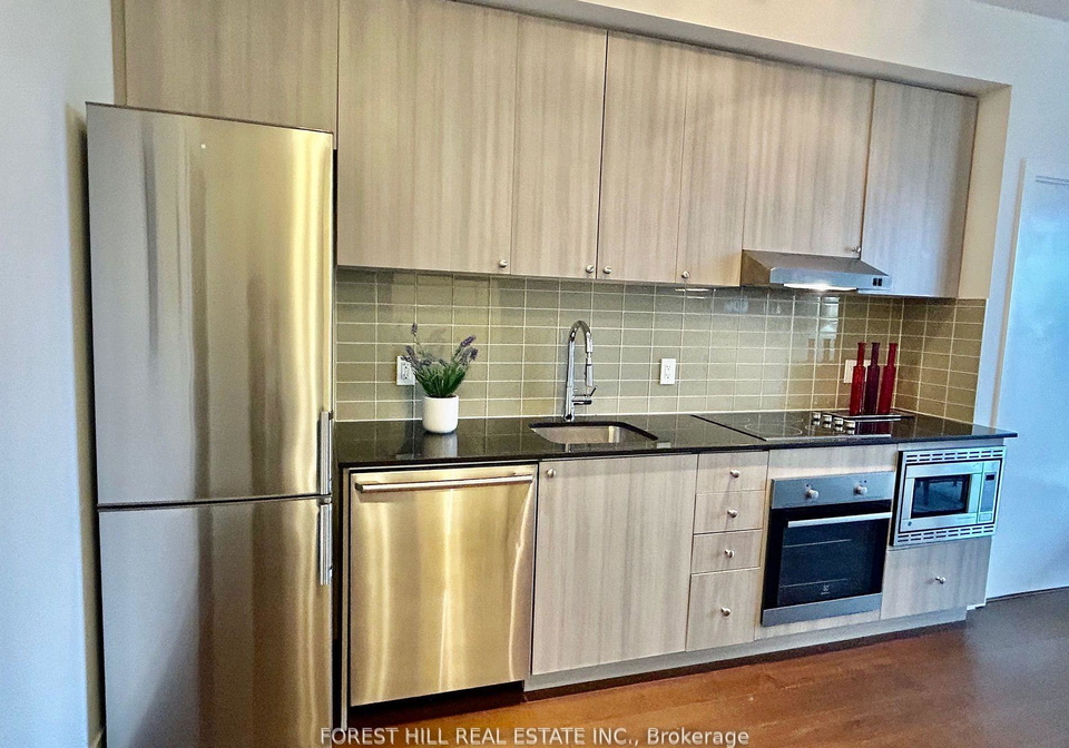 7-kenaston-garden-north-york-ontario-c13414032