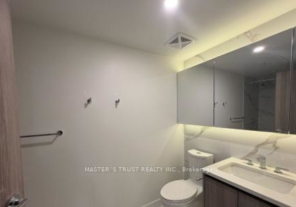 1-concord-cityplace-way-toronto-ontario-c13414048