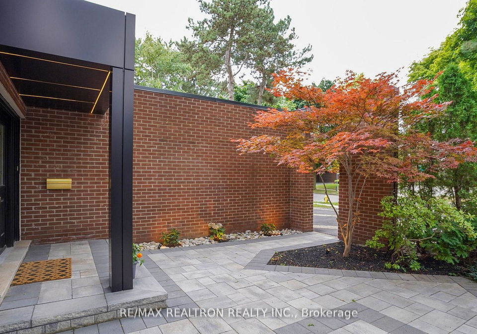 47-robinter-drive-north-york-ontario-c13414302