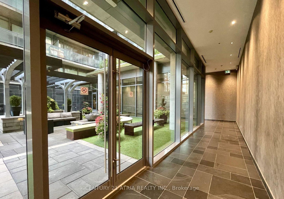 650-king-street-w-toronto-ontario-c13414378