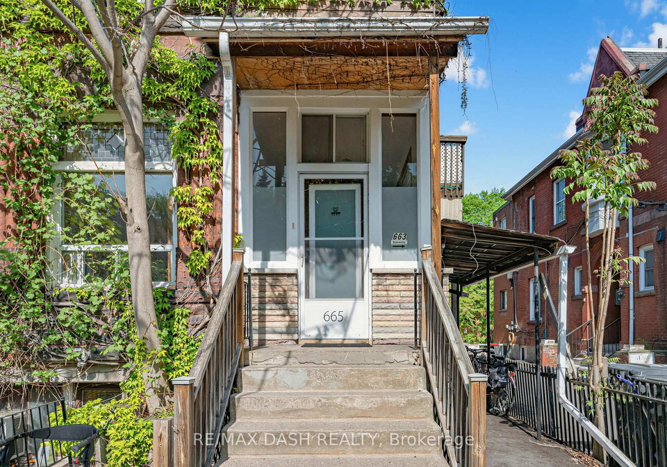 665-huron-street-toronto-ontario-c13414380