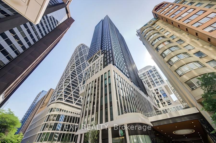 238-simcoe-street-toronto-ontario-c13414402
