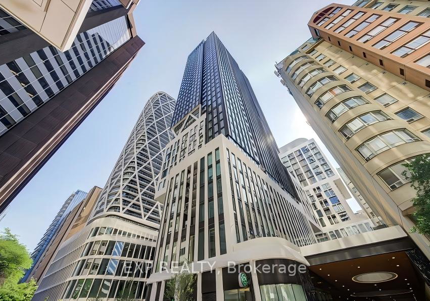 238-simcoe-street-toronto-ontario-c13414402