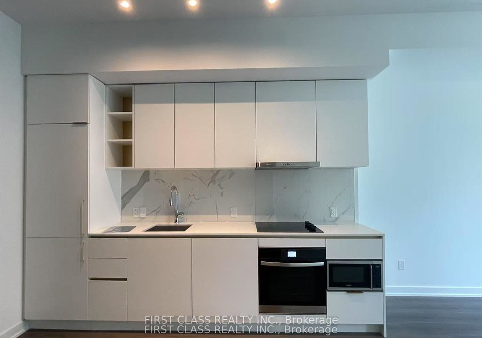 8-wellesley-street-w-toronto-ontario-c13414502