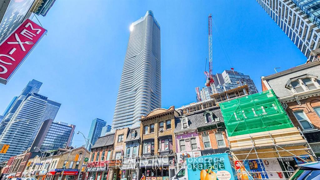 11-wellesley-street-toronto-ontario-c13414774