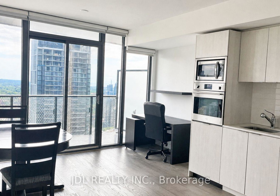 11-wellesley-street-toronto-ontario-c13414774