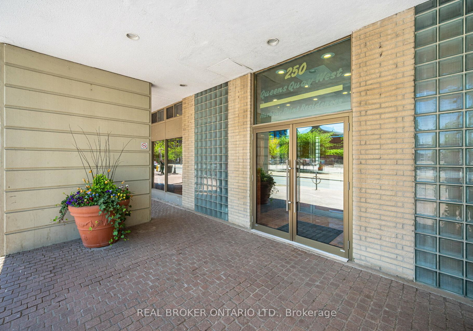 250-queens-quay-w-toronto-ontario-c13415058