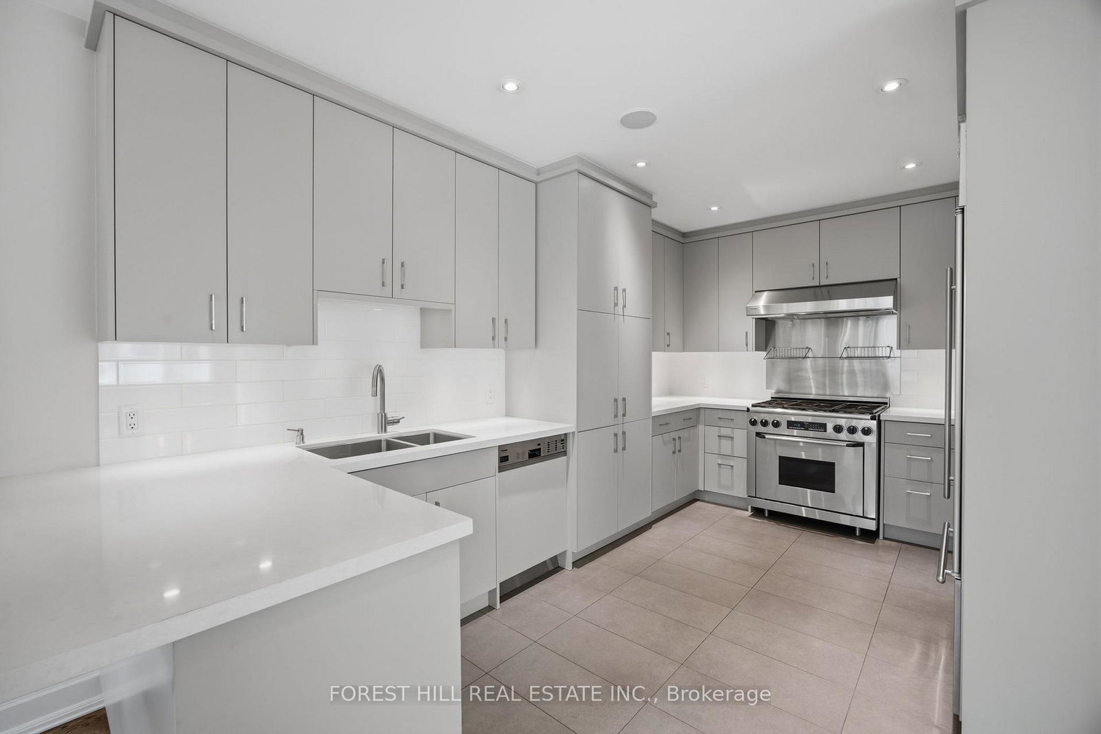 52-shaftesbury-avenue-toronto-ontario-c13415158