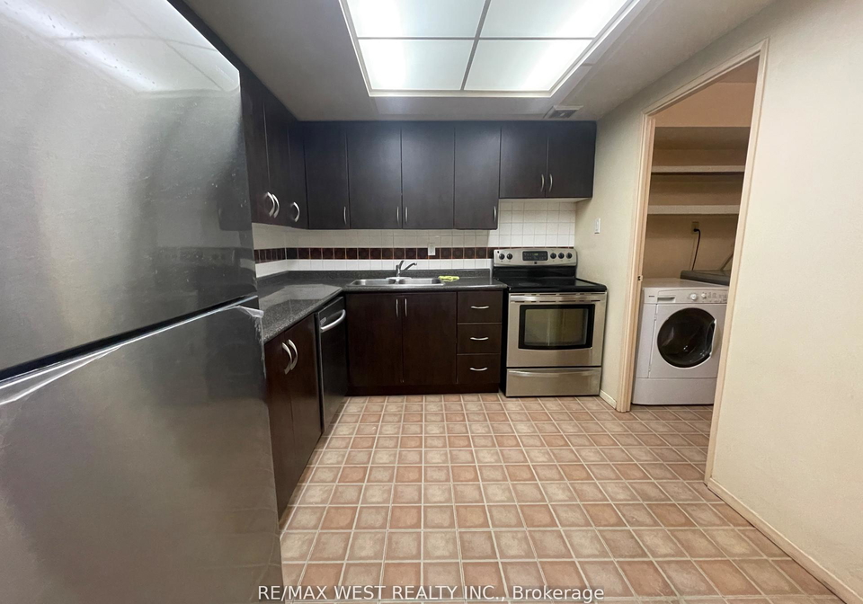 3303-don-mills-road-north-york-ontario-c13415182
