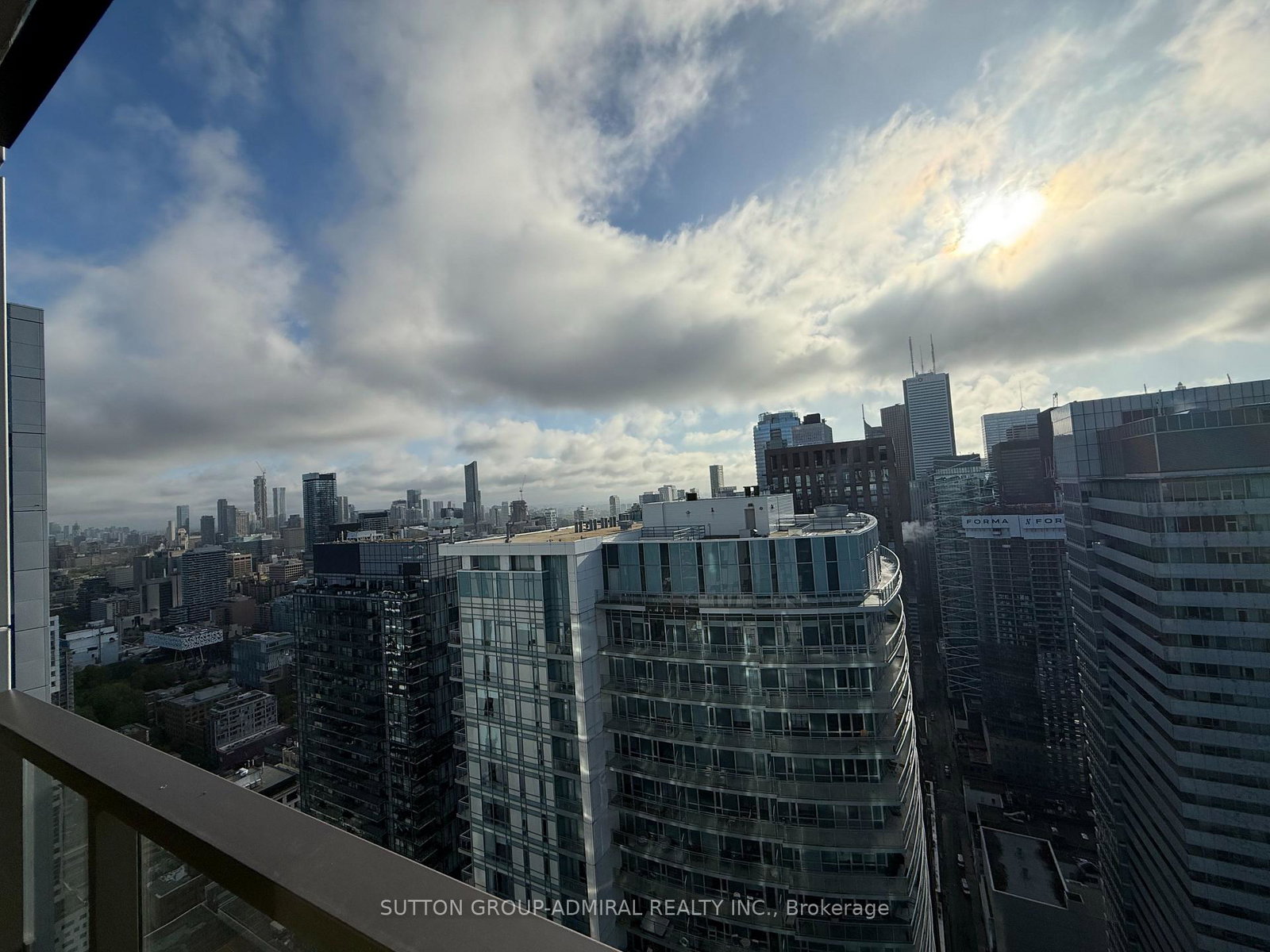 8-widmer-street-toronto-ontario-c13415464