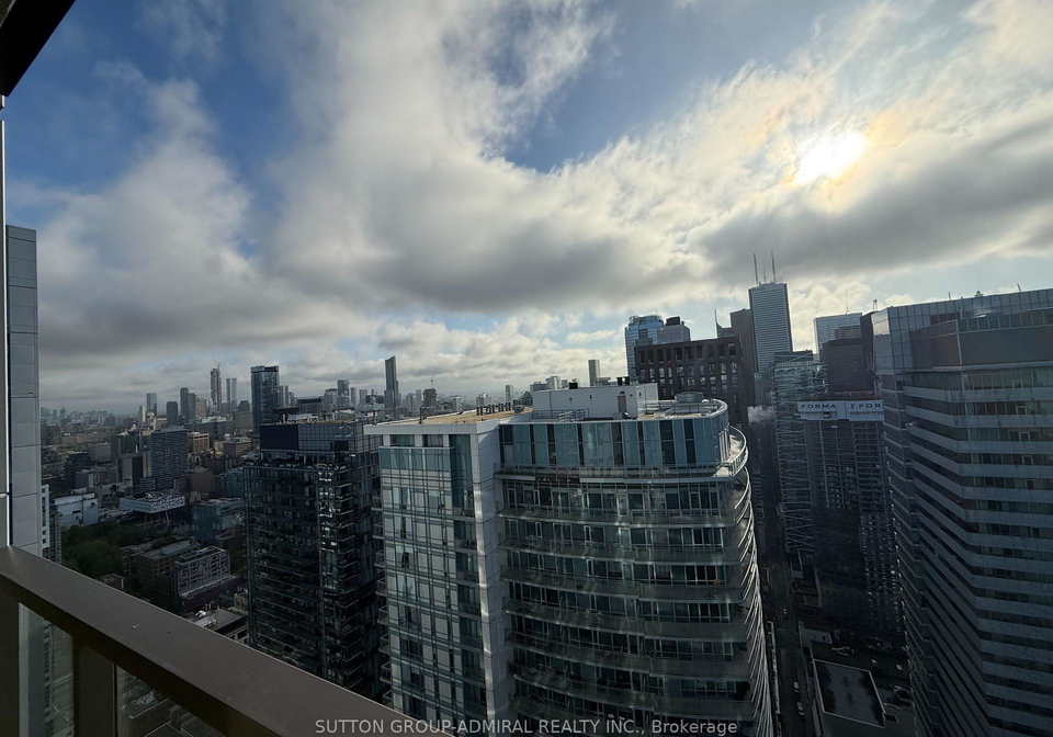8-widmer-street-toronto-ontario-c13415464